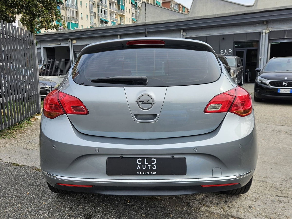 Opel Astra 1.4 Turbo 120CV 5 porte Cosmo (4)