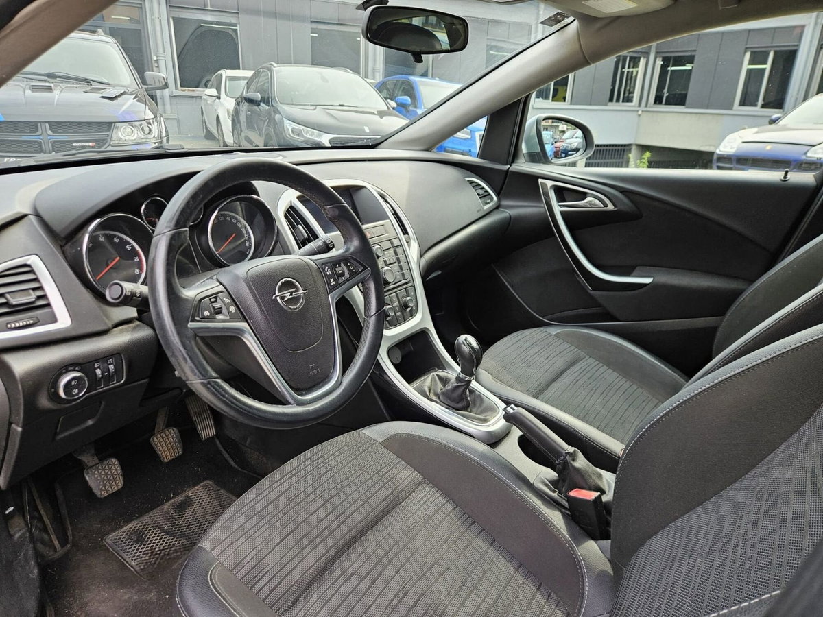 Opel Astra 1.4 Turbo 120CV 5 porte Cosmo (6)