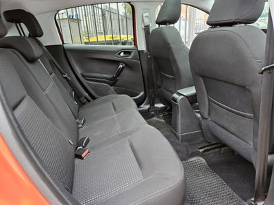 Peugeot 208 82 5p. GPL Allure (18)