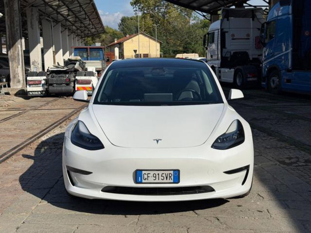 Tesla Model 3 Model 3 Long Range Performance AWD (3)