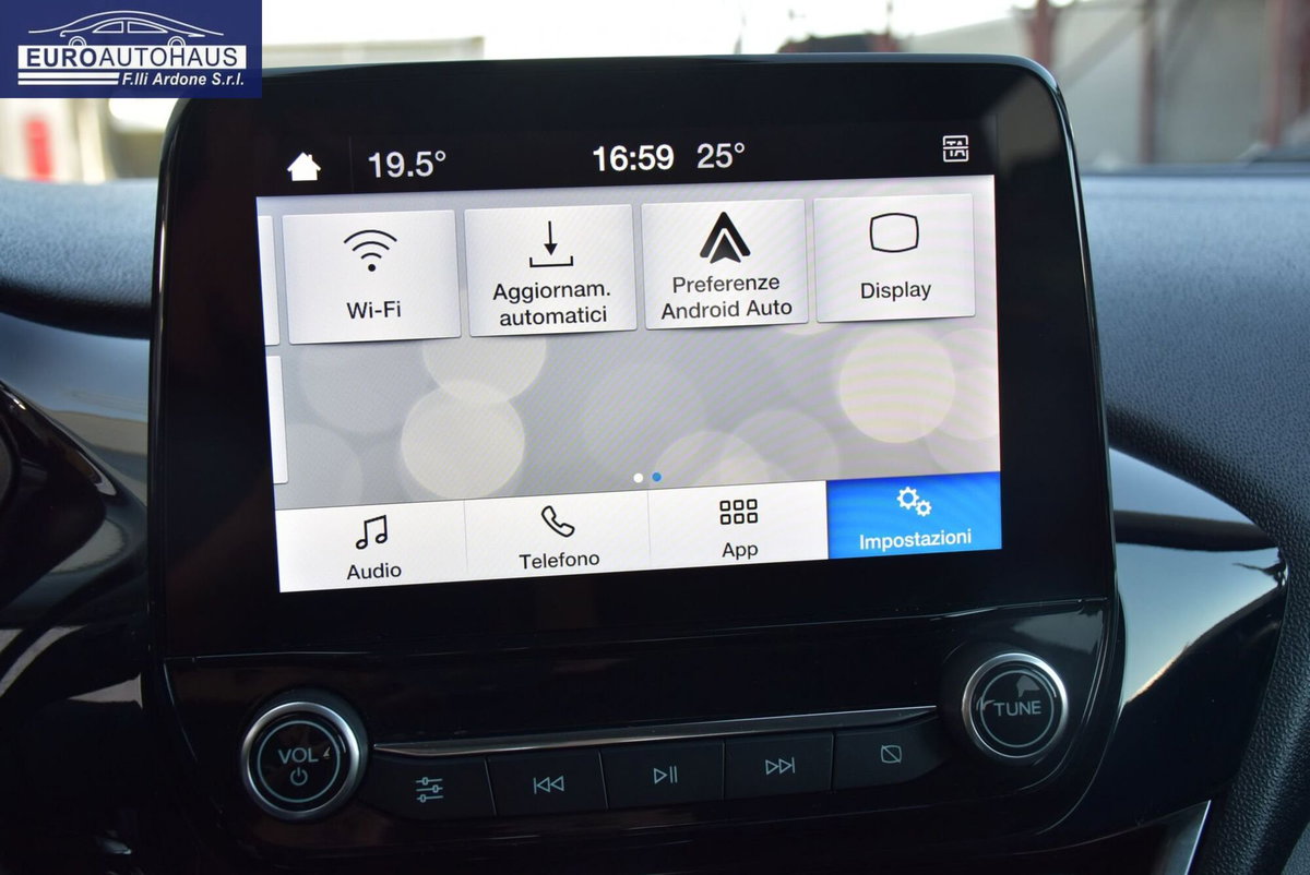 Ford Fiesta 1.0 Ecoboost Hybrid 125 CV 5 porte Titanium (8)