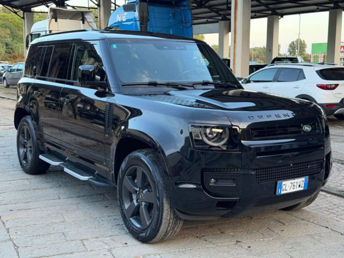 Land Rover Defender 110 3.0D I6 300 CV AWD Auto X-Dynamic HSE (2)
