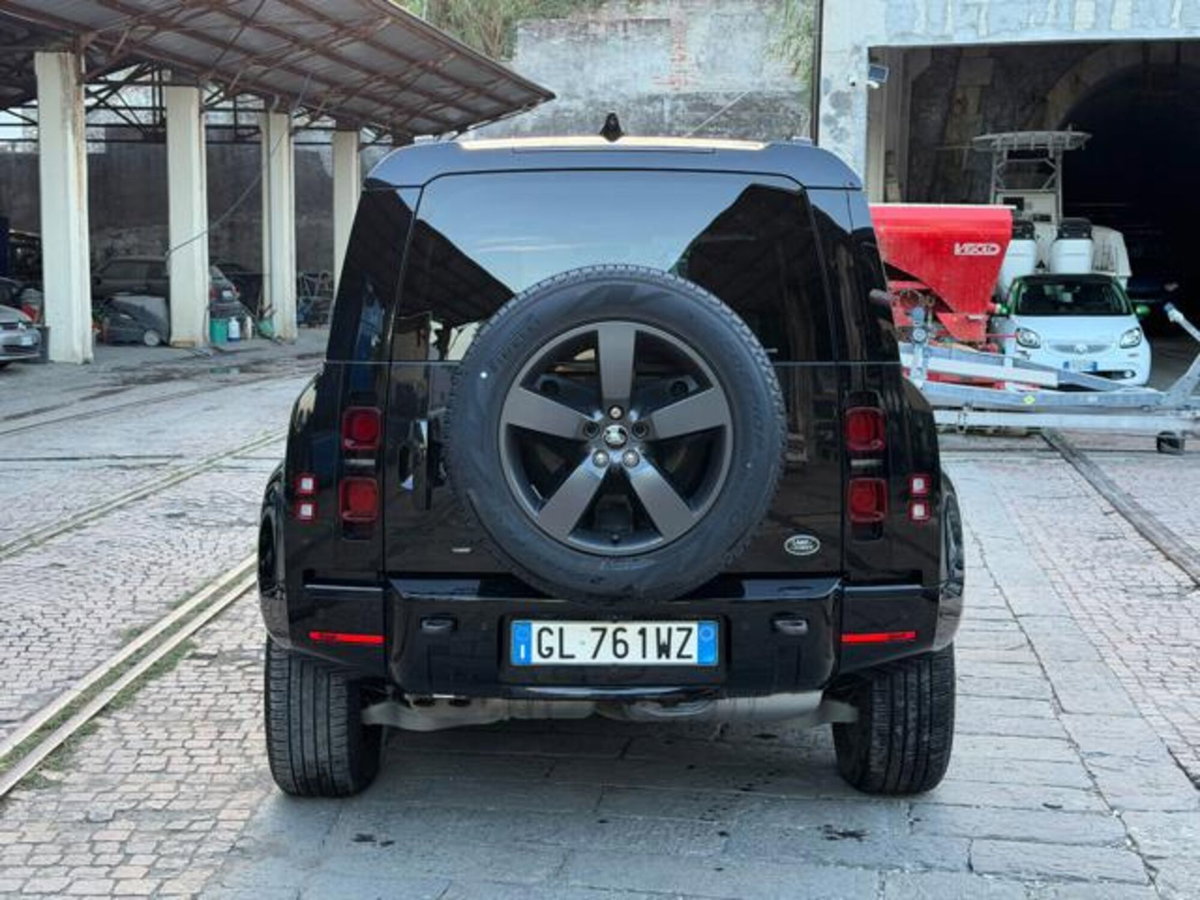 Land Rover Defender 110 3.0D I6 300 CV AWD Auto X-Dynamic HSE (6)