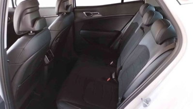 Kia Sportage 1.6 tgdi mhev Business 160cv dct (12)