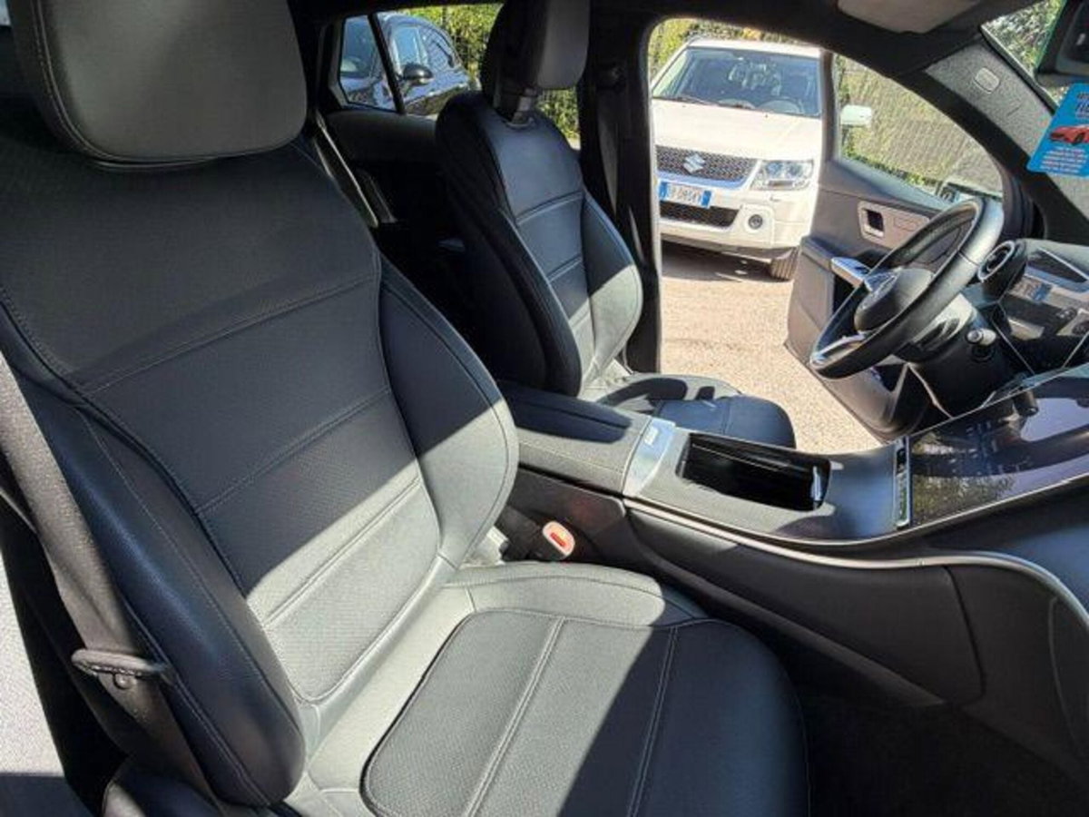 Mercedes-Benz GLC 220 d 4Matic Mild Hybrid AMG Premium Plus (18)