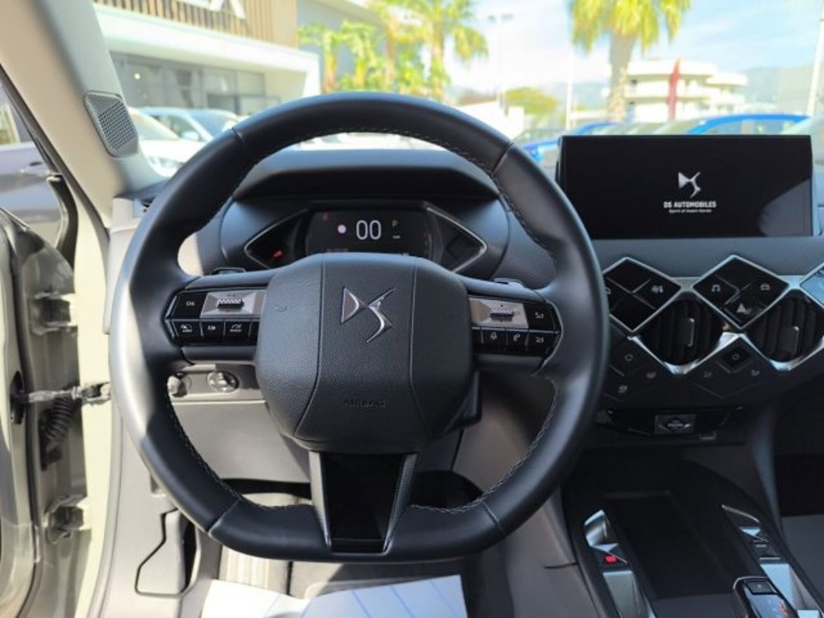 Ds DS 3 1.2 puretech Bastille Business 130cv auto (9)