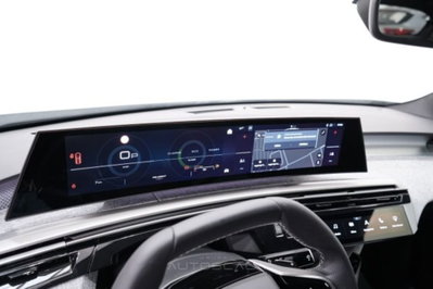 Peugeot 3008 1.2 hybrid GT 145cv e-dcs6 (16)
