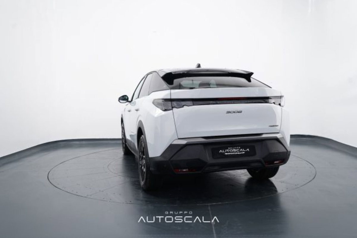Peugeot 3008 1.2 hybrid GT Exclusive 145cv e-dcs6 (4)