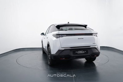Peugeot 3008 1.2 hybrid GT Exclusive 145cv e-dcs6 (4)