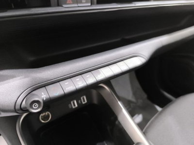 Jeep Avenger 1.2 turbo Altitude fwd 100cv (13)