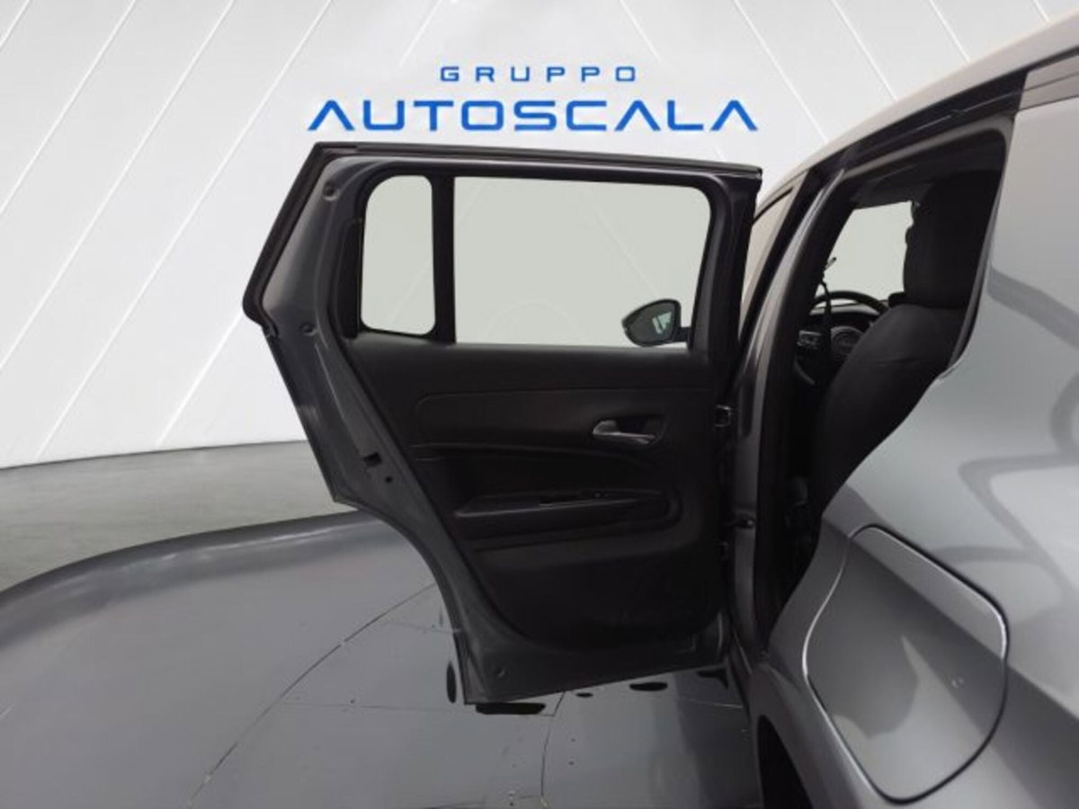 Jeep Avenger 1.2 turbo Altitude fwd 100cv (18)
