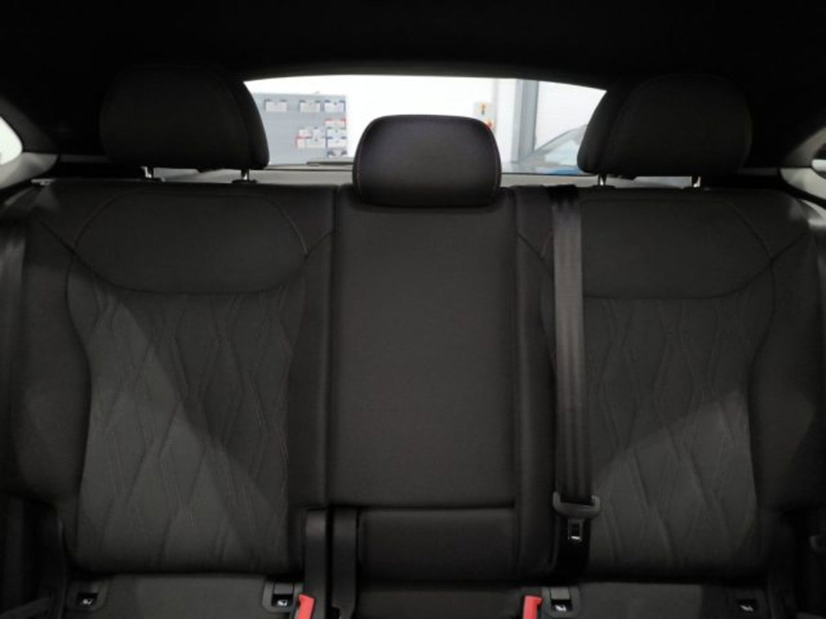Audi Q3 Sportback 35 TDI quattro S tronic S line edition (19)