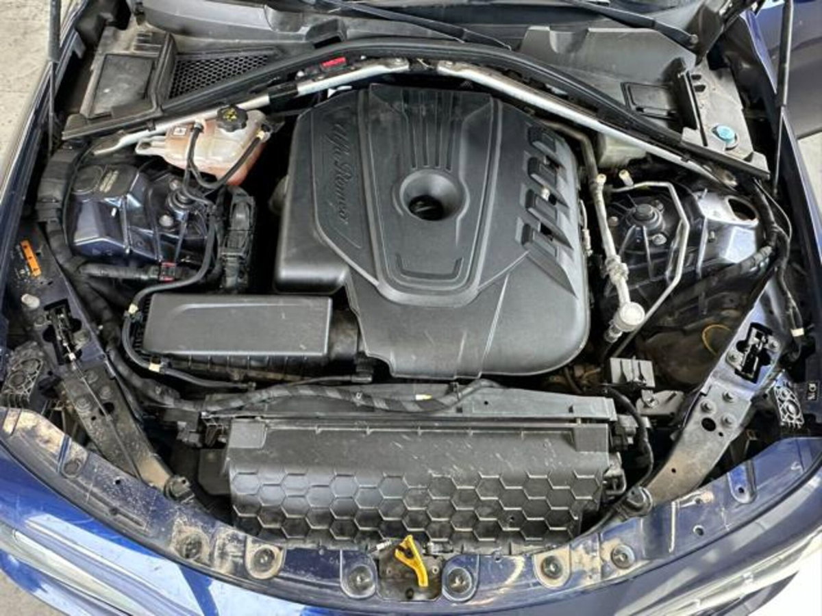 Alfa Romeo Giulia 2.2 Turbodiesel 150 CV AT8 Super (12)