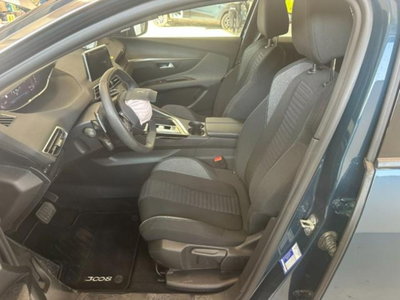 Peugeot 3008 1.2 hybrid 48V Active Pack 136cv e-dcs6 (11)