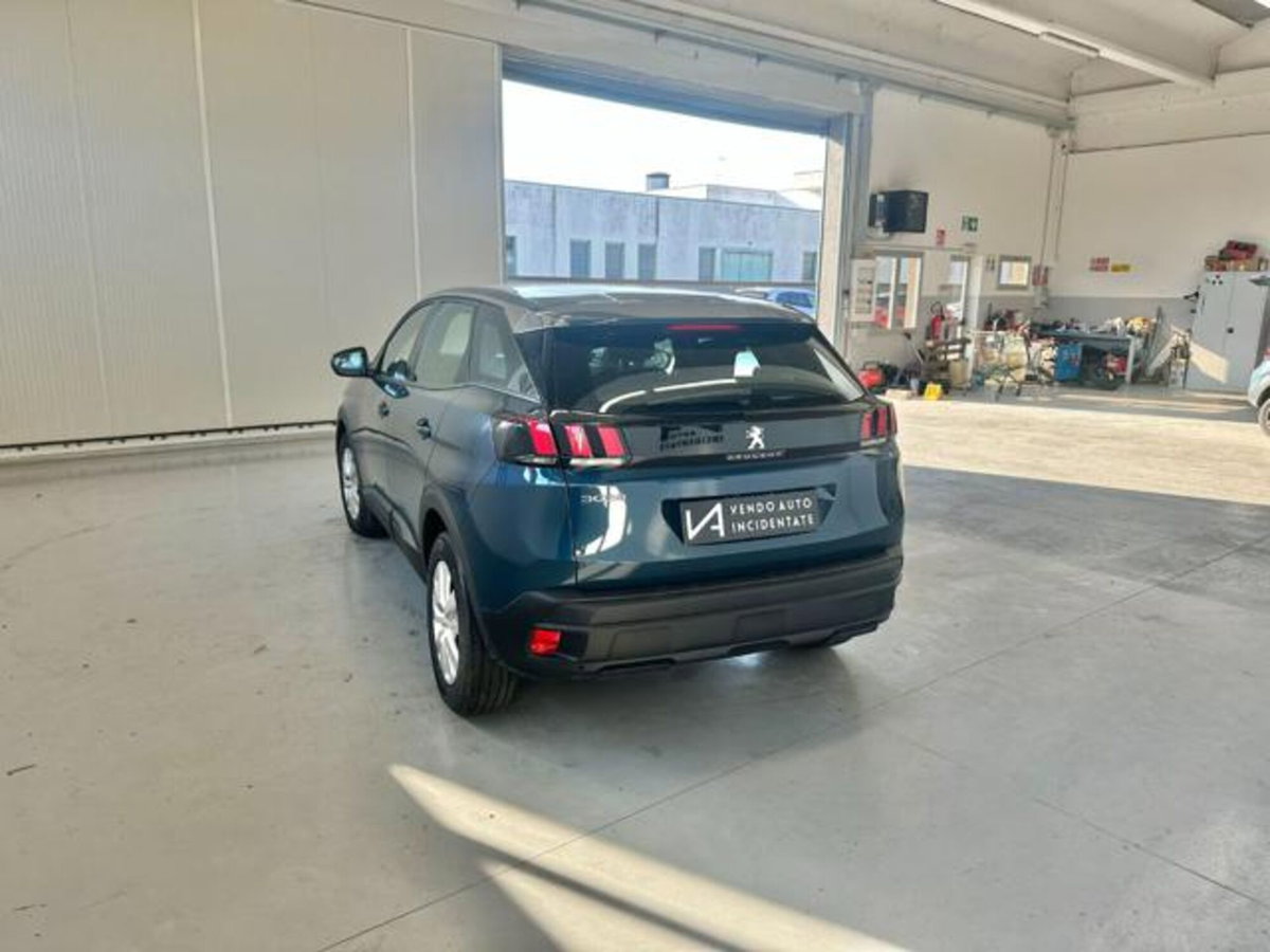 Peugeot 3008 1.2 hybrid 48V Active Pack 136cv e-dcs6 (5)