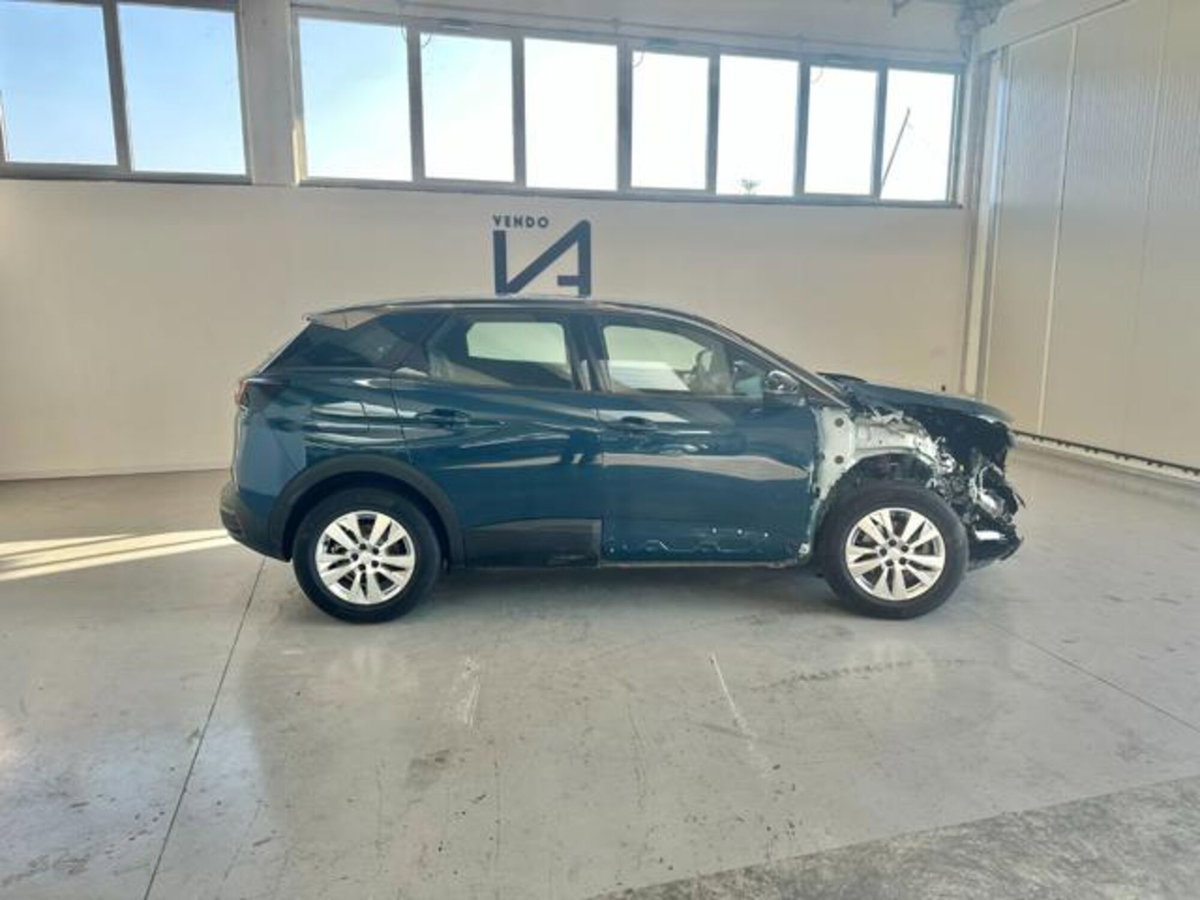 Peugeot 3008 1.2 hybrid 48V Active Pack 136cv e-dcs6 (8)