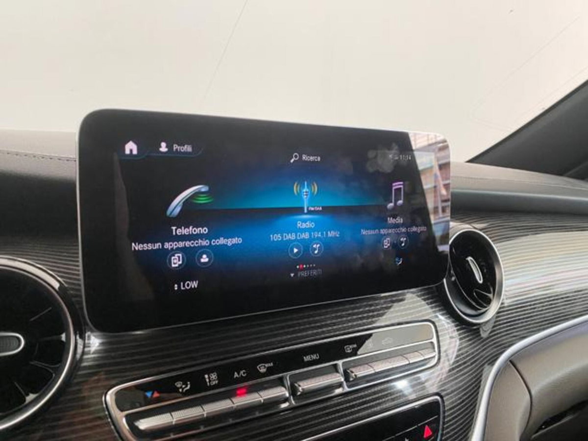 Mercedes-Benz Classe V Extralong 300 d Exclusive 4matic auto (13)