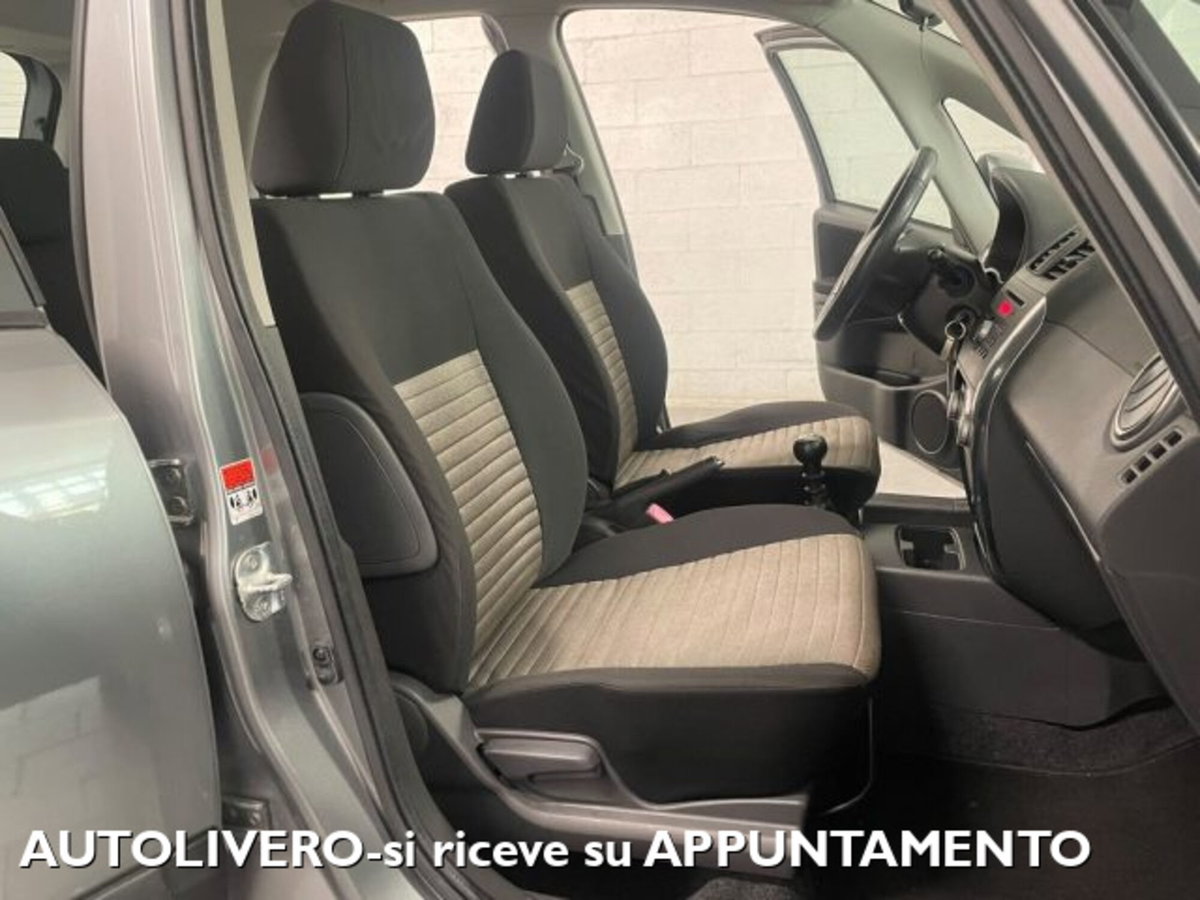 Fiat Sedici 2.0 MJT 16V DPF 4x4 Emotion (10)