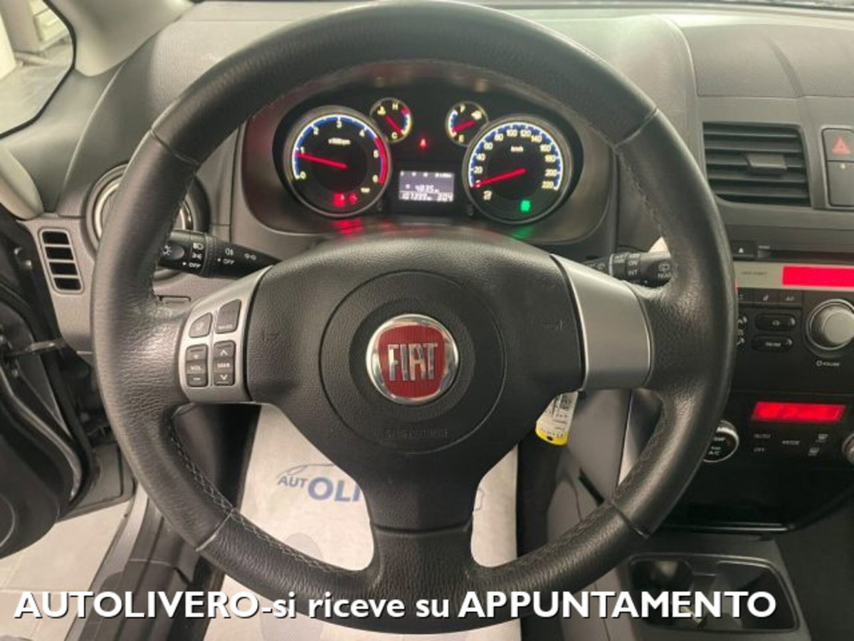 Fiat Sedici 2.0 MJT 16V DPF 4x4 Emotion (14)