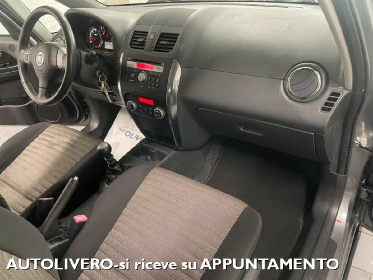 Fiat Sedici 2.0 MJT 16V DPF 4x4 Emotion (9)