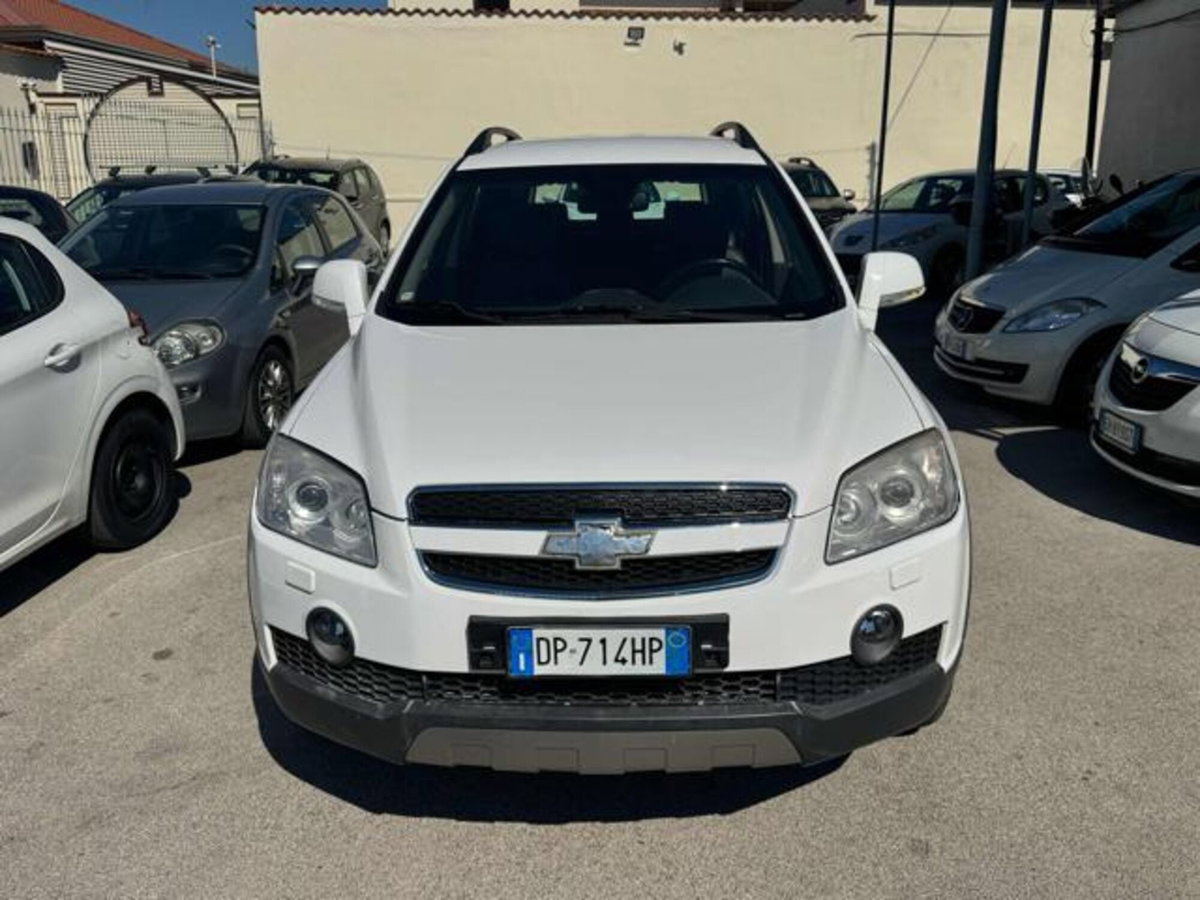 Chevrolet Captiva 2.0 VCDi LS (2)