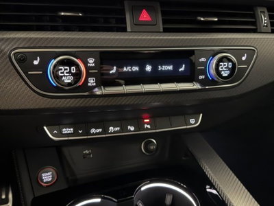 Audi RS 4 Avant 2.9 tfsi competition plus quattro 450cv tiptronic (18)