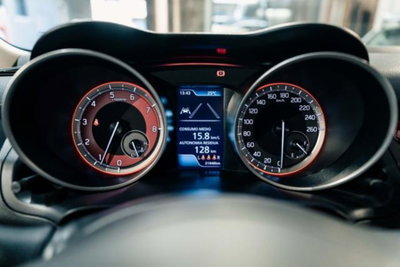 Suzuki Swift 1.4h Sport 2wd (12)