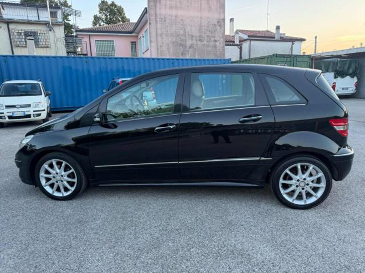 Mercedes-Benz Classe B 180 CDI Sport (10)