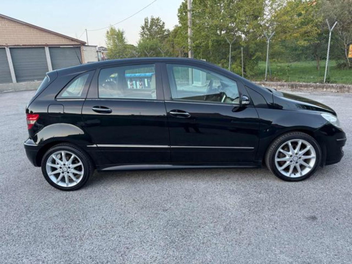 Mercedes-Benz Classe B 180 CDI Sport (3)