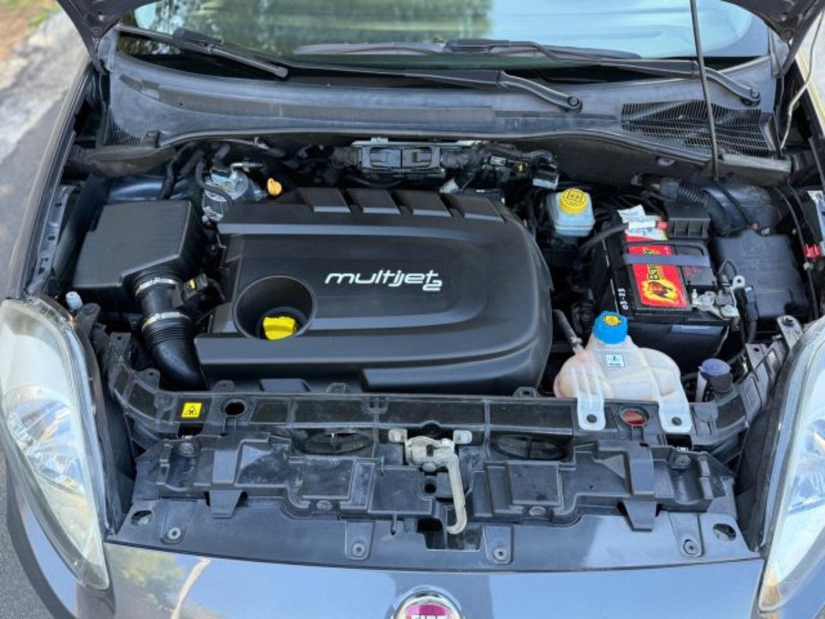 Fiat Punto 1.3 MJT II S&S 95 CV 5 porte Lounge (17)