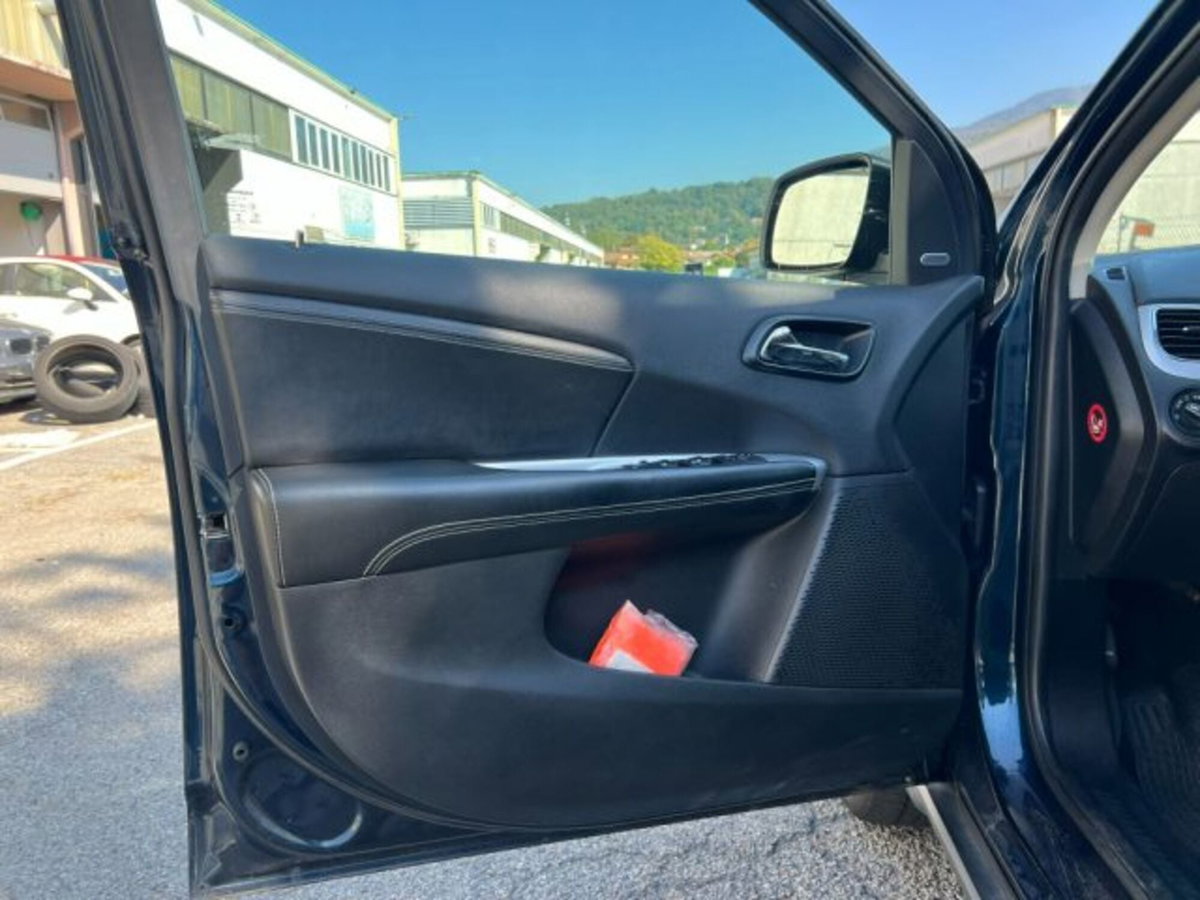 Fiat Freemont 2.0 Multijet 170 CV Lounge (17)