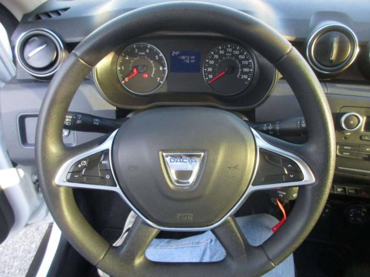 Dacia Duster 1.0 TCe 100 CV ECO-G 4x2 Essential (13)