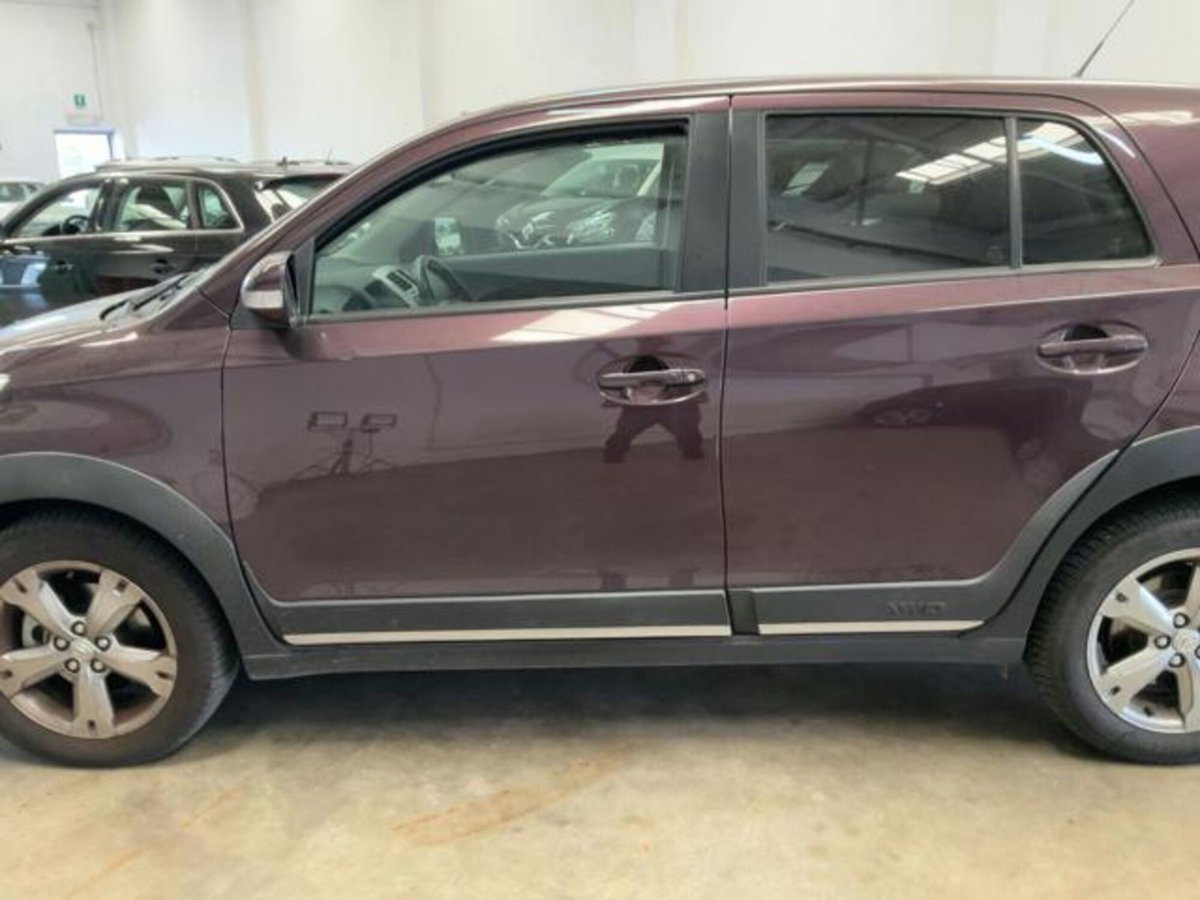 Toyota Urban Cruiser Cruiser 1.D-4D AWD (6)