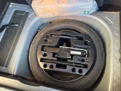 Renault Captur dCi 8V 90 CV EDC Start&Stop Energy Initiale Paris (11)