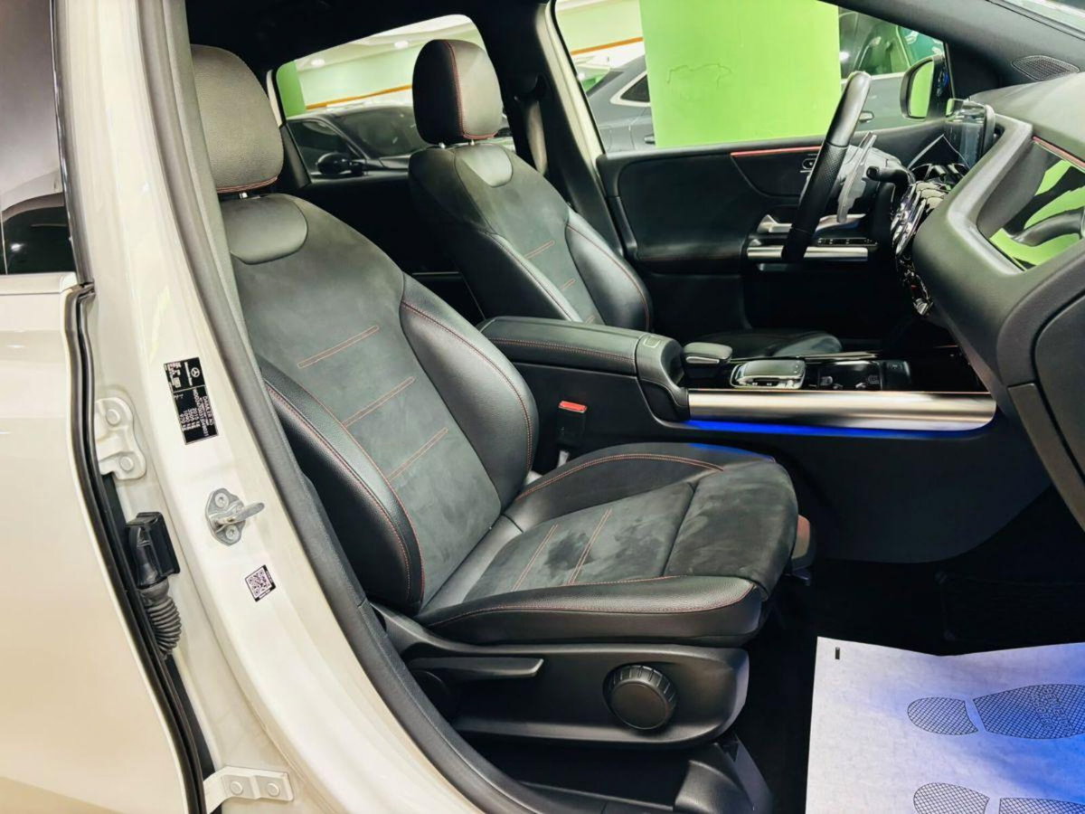 Mercedes-Benz Classe B 180 d Automatic Premium (16)