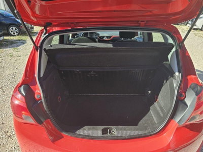 Opel Corsa 1.2 5 porte b-Color (13)