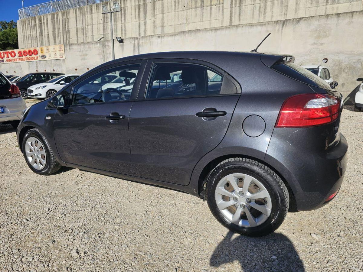 Kia Rio 1.2 CVVT 5p. Cool (7)