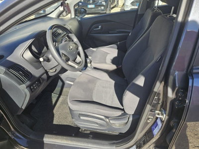Kia Rio 1.2 CVVT 5p. Cool (9)