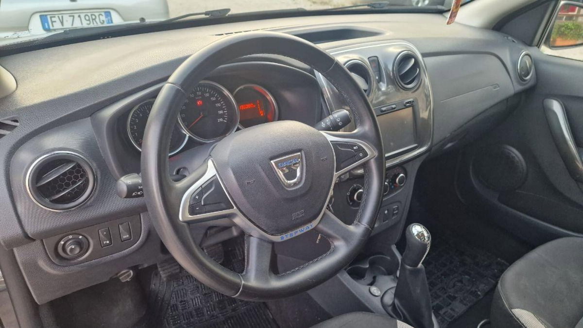 Dacia Sandero 0.9 TCe 12V T-GPL 90CV Start&Stop SS Ambiance Family (10)