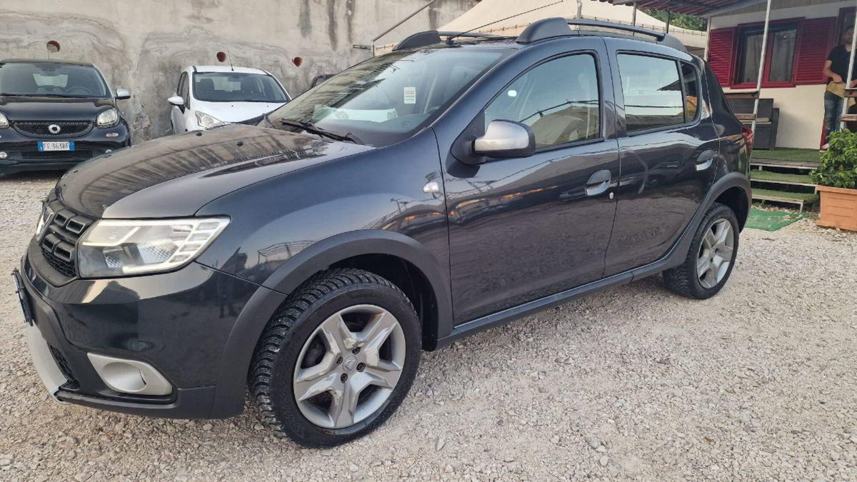 Dacia Sandero 0.9 TCe 12V T-GPL 90CV Start&Stop SS Ambiance Family (3)