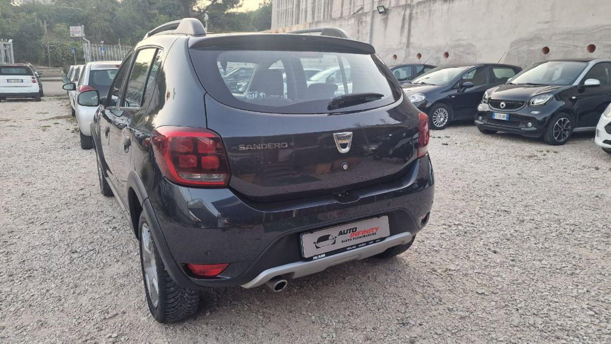 Dacia Sandero 0.9 TCe 12V T-GPL 90CV Start&Stop SS Ambiance Family (5)