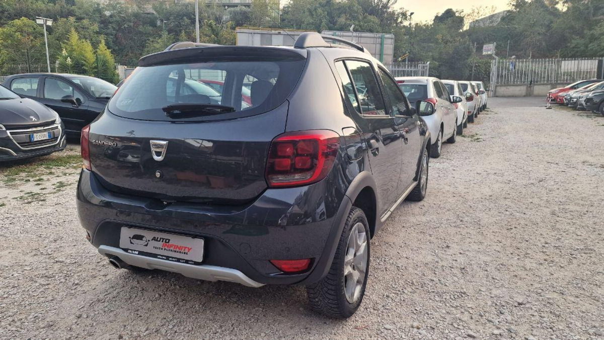 Dacia Sandero 0.9 TCe 12V T-GPL 90CV Start&Stop SS Ambiance Family (6)