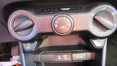 Kia Picanto 1.0 12V 5 porte AMT Style (20)