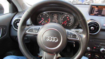 Audi A1 1.6 TDI 105 CV Attraction (10)