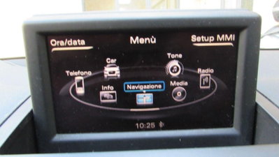 Audi A1 1.6 TDI 105 CV Attraction (13)