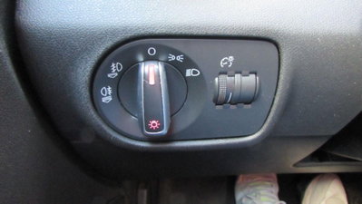 Audi A1 1.6 TDI 105 CV Attraction (17)