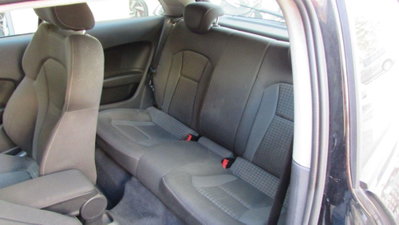 Audi A1 1.6 TDI 105 CV Attraction (18)