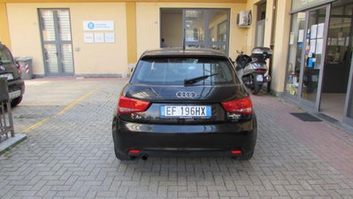 Audi A1 1.6 TDI 105 CV Attraction (4)