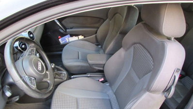 Audi A1 1.6 TDI 105 CV Attraction (9)