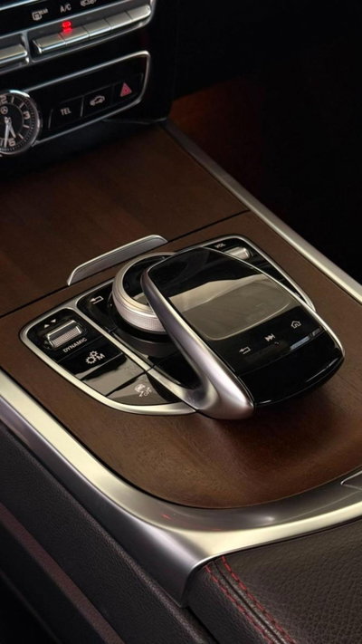 Mercedes-Benz Classe G 350 d Premium Plus (16)